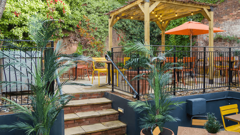Outside seating at Zizzi Exeter