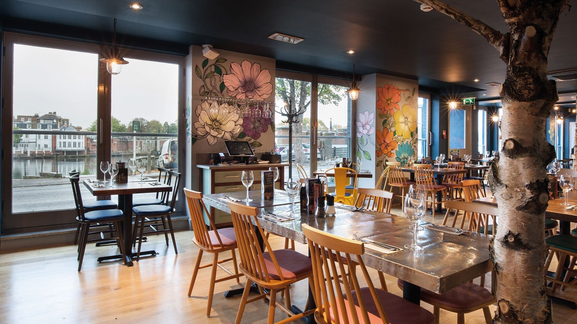 Zizzi Hampton Court Interiors