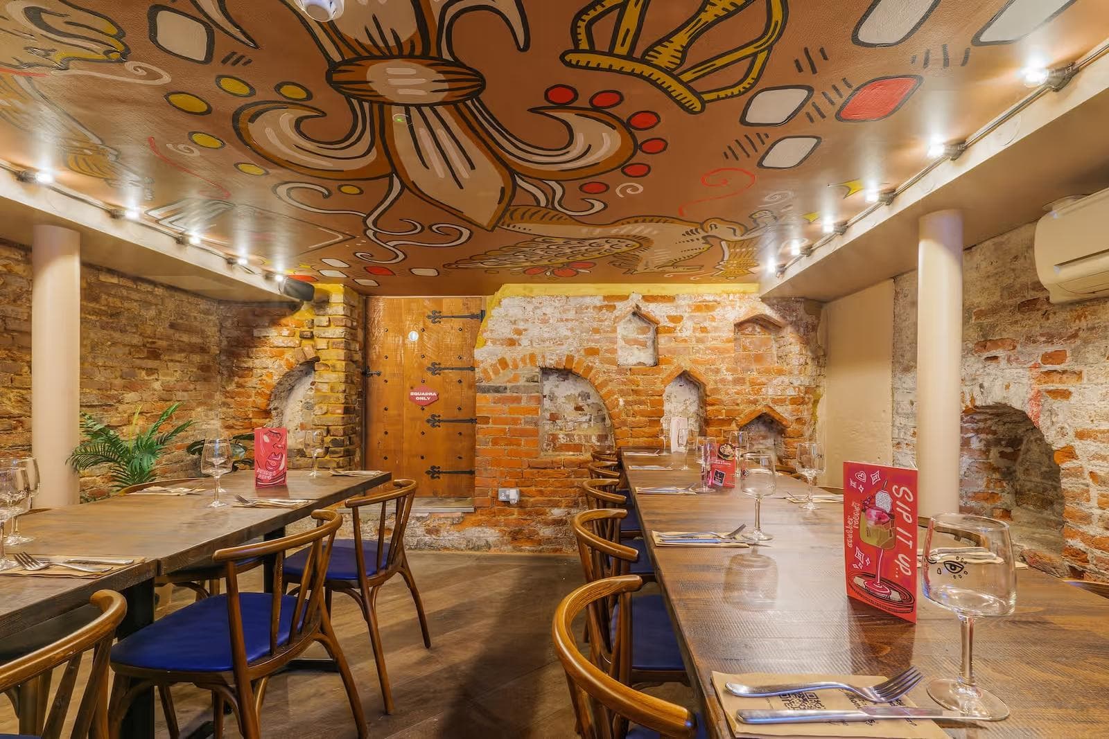Private dining room at Zizzi Windsor
