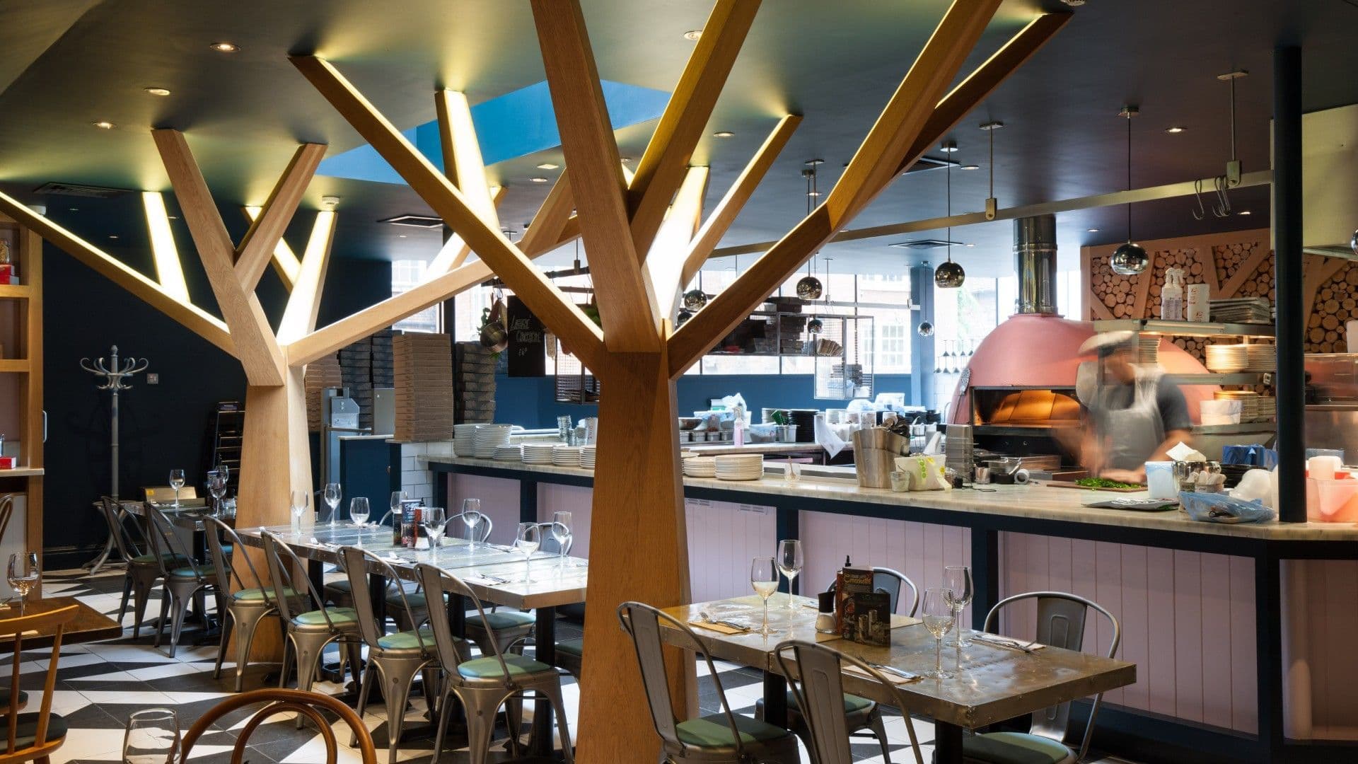 Table view of Zizzi Worcester.