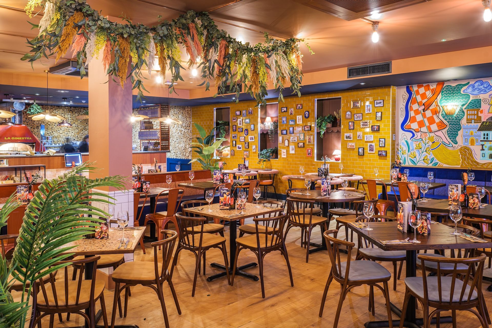 Zizzi Bromley restaurant interiors 