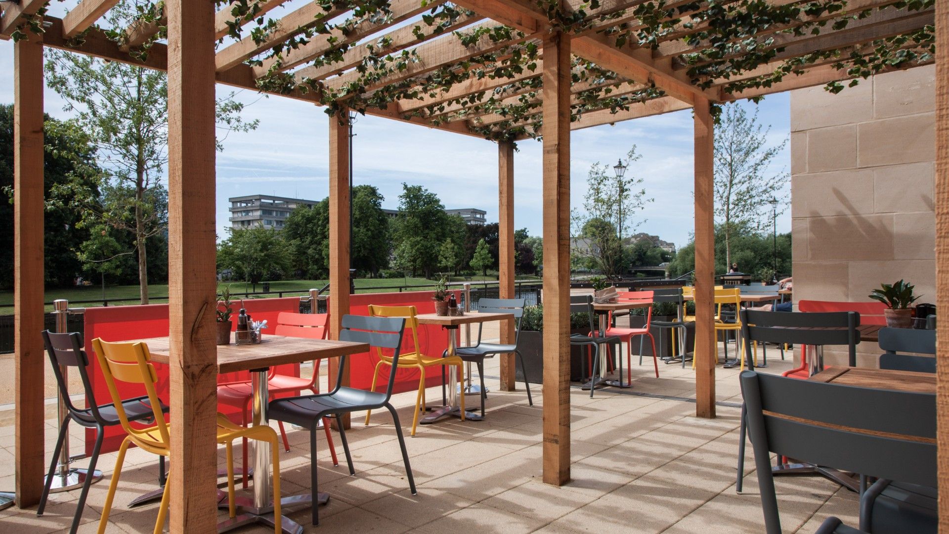 Exterior seating area Zizzi Bedford 