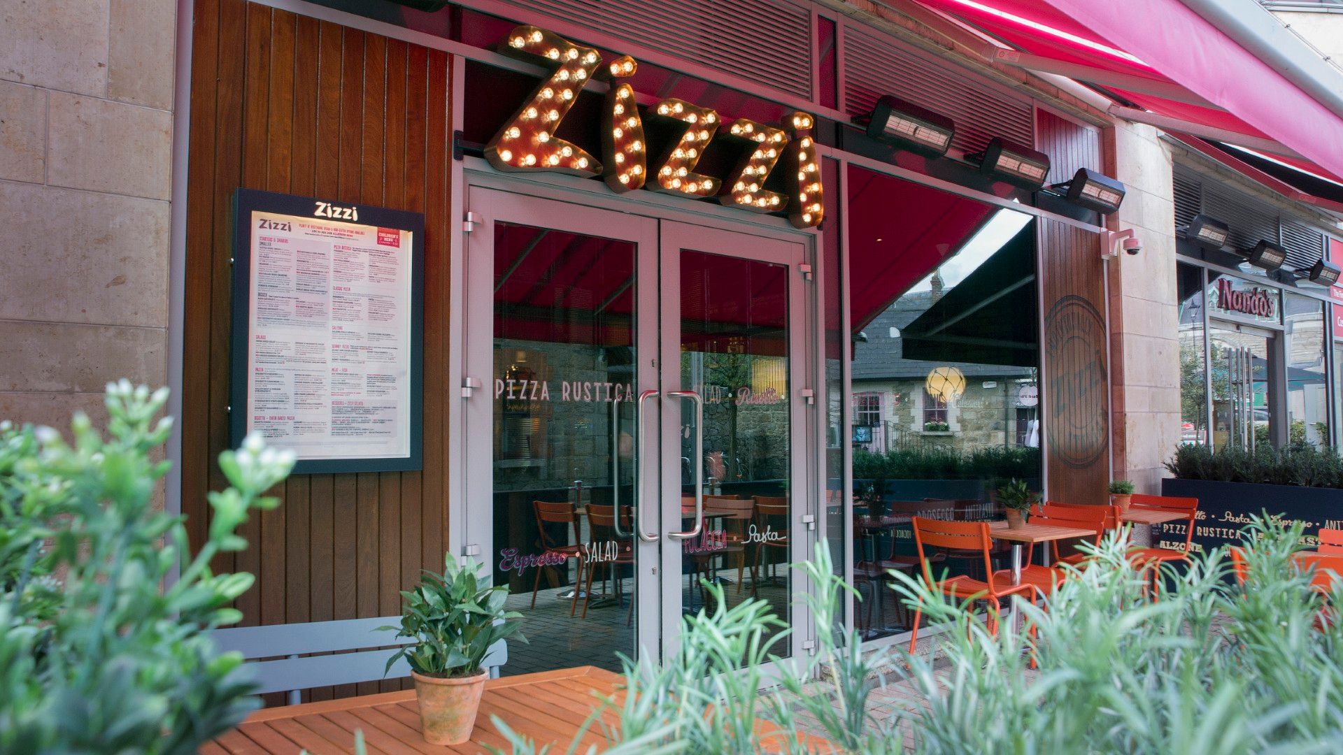 Exterior view of Zizzi Dublin, Dundrum 